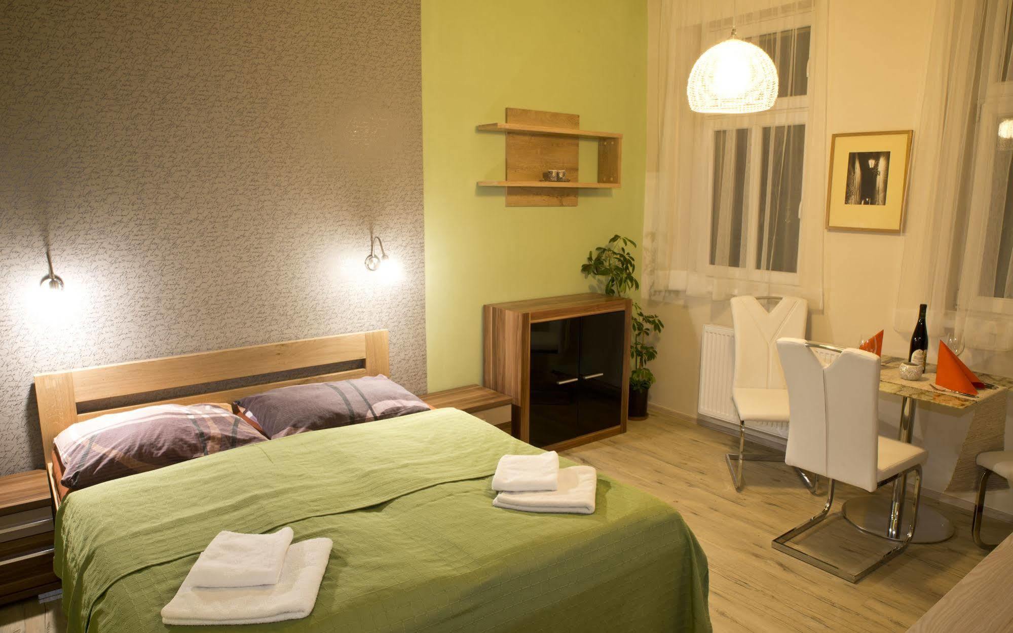 Hostel Sklep Prague Ngoại thất bức ảnh